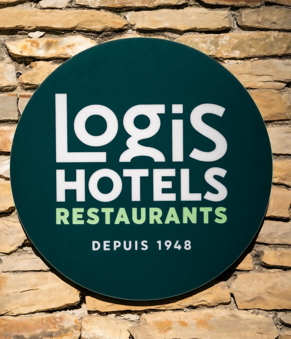 Logis Hotel & Restaurant Arcombelle 몽티그니레로아 외부 사진
