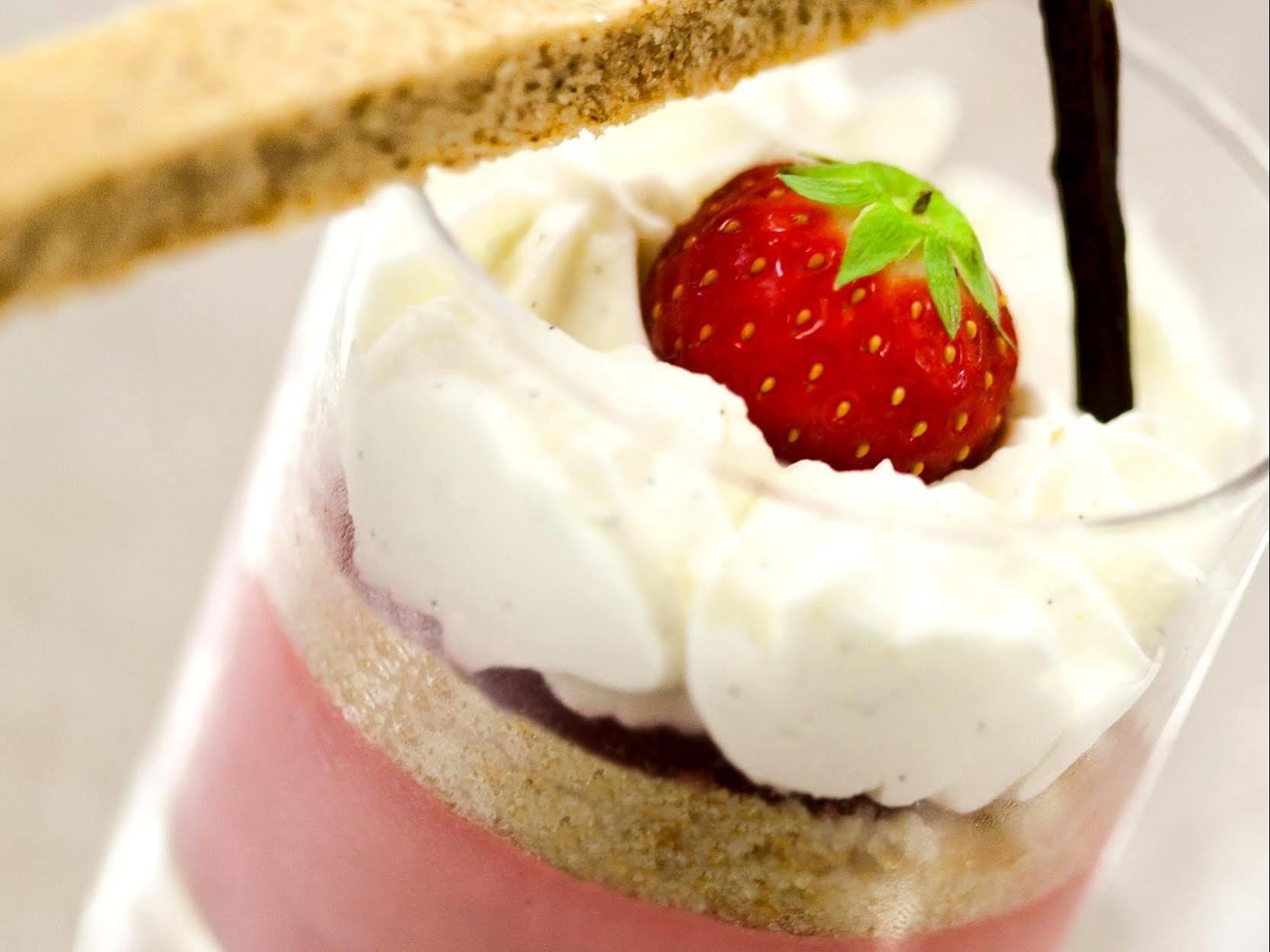 Logis Hotel & Restaurant Arcombelle 몽티그니레로아 외부 사진